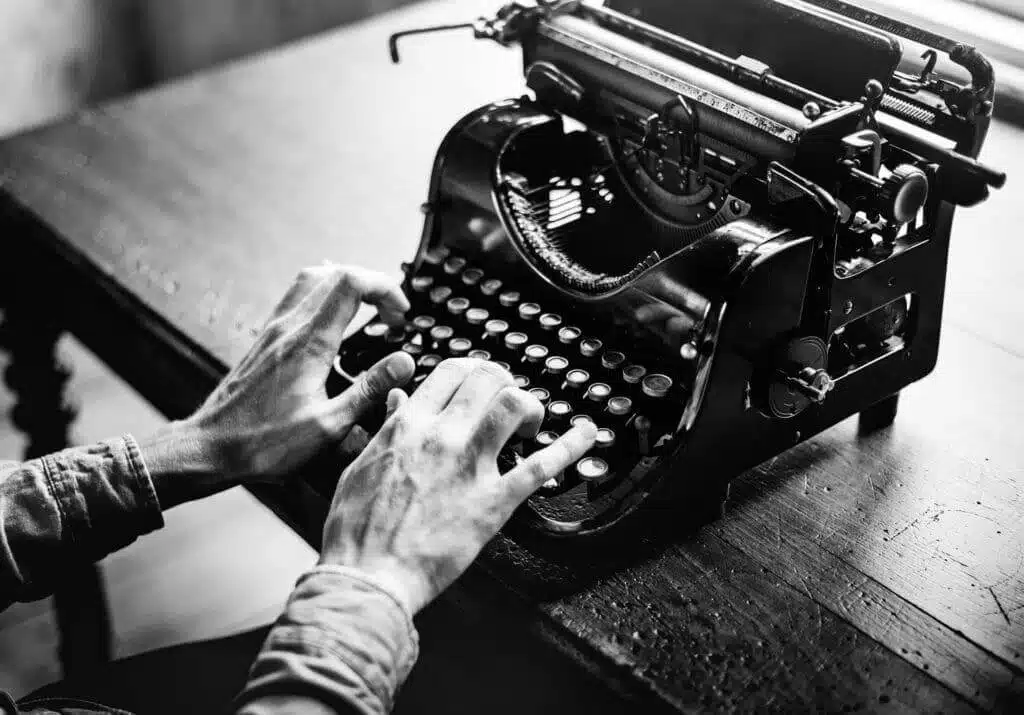 Contra la invisibilidad del traductor 89 máquina de escribir